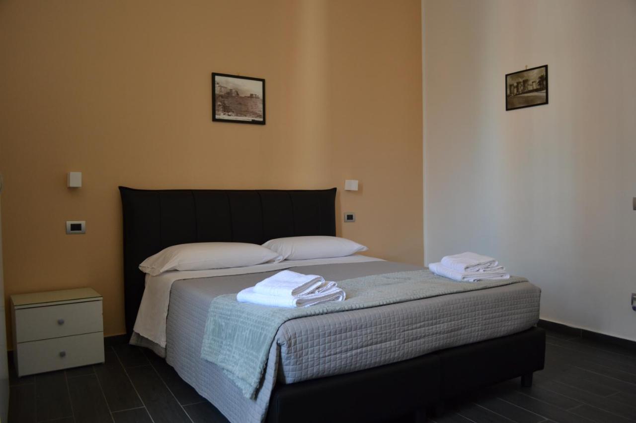 Le Porte Di Napoli - Rooms Extérieur photo