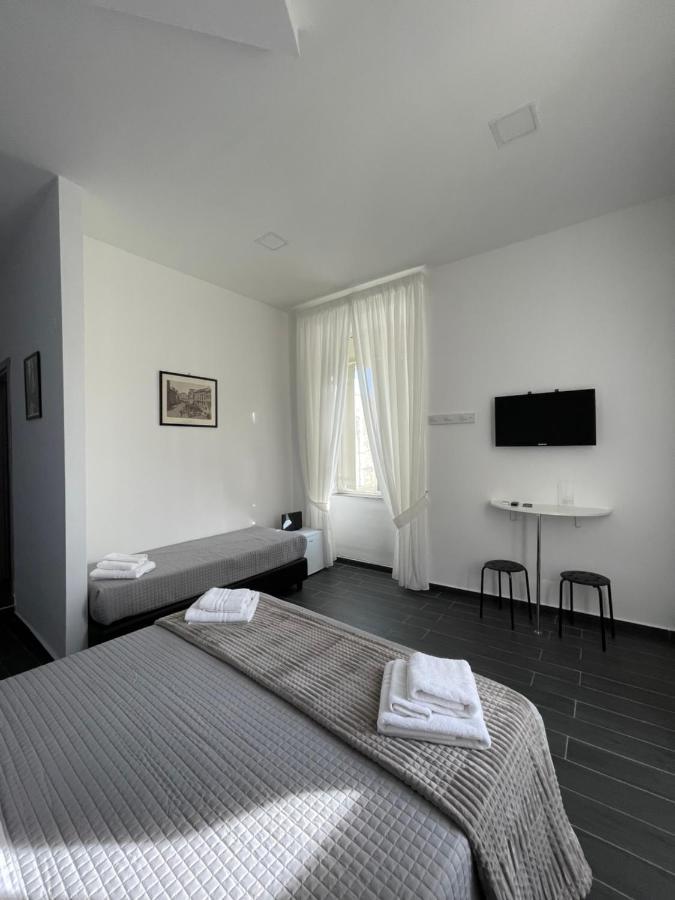 Le Porte Di Napoli - Rooms Extérieur photo