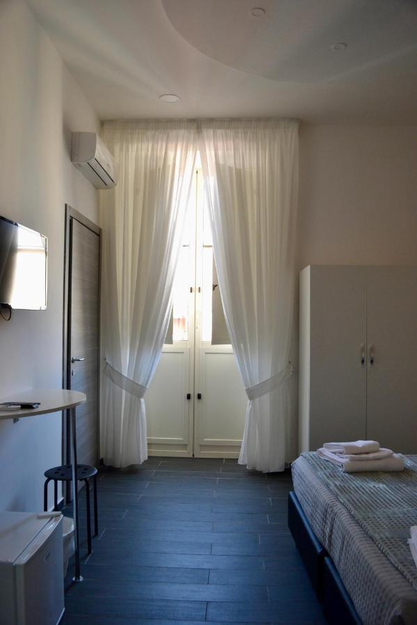 Le Porte Di Napoli - Rooms Extérieur photo