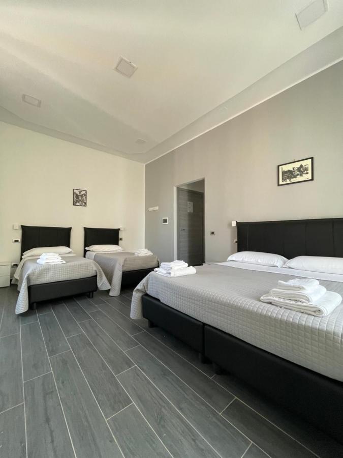 Le Porte Di Napoli - Rooms Extérieur photo